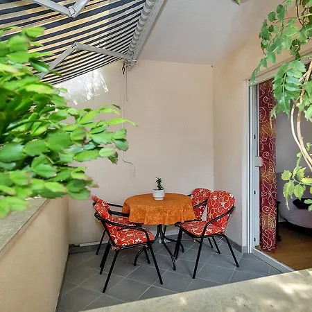 Central City Celestine Apartament Makarska